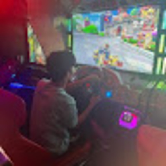 Meet your Posher, Yeiko - Picture 1 of 1